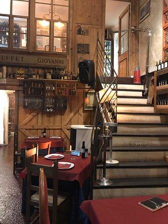 Champagneria & Vineria